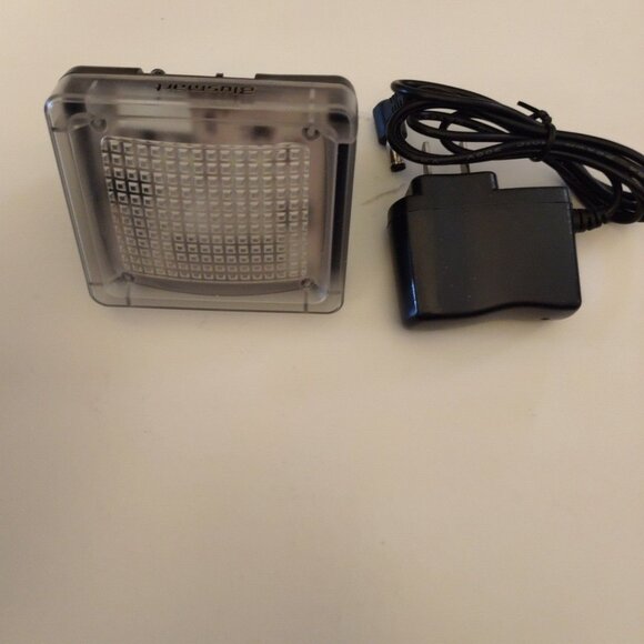 Home Security TV-LED TV Simulator Light Sensor w/Timer -NEW - Picture 2 of 8